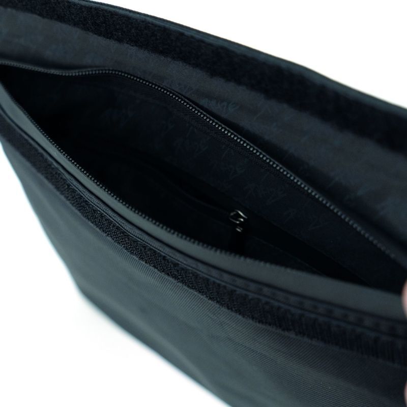 PURIZE - CARBON BAG BORSA AI CARBONI ATTIVI ANTIODORE  TAGLIA S NERO - NOVITÀ